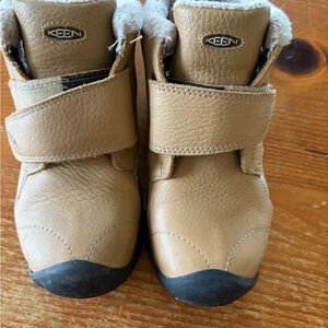 Keen Tan Leather Footwear